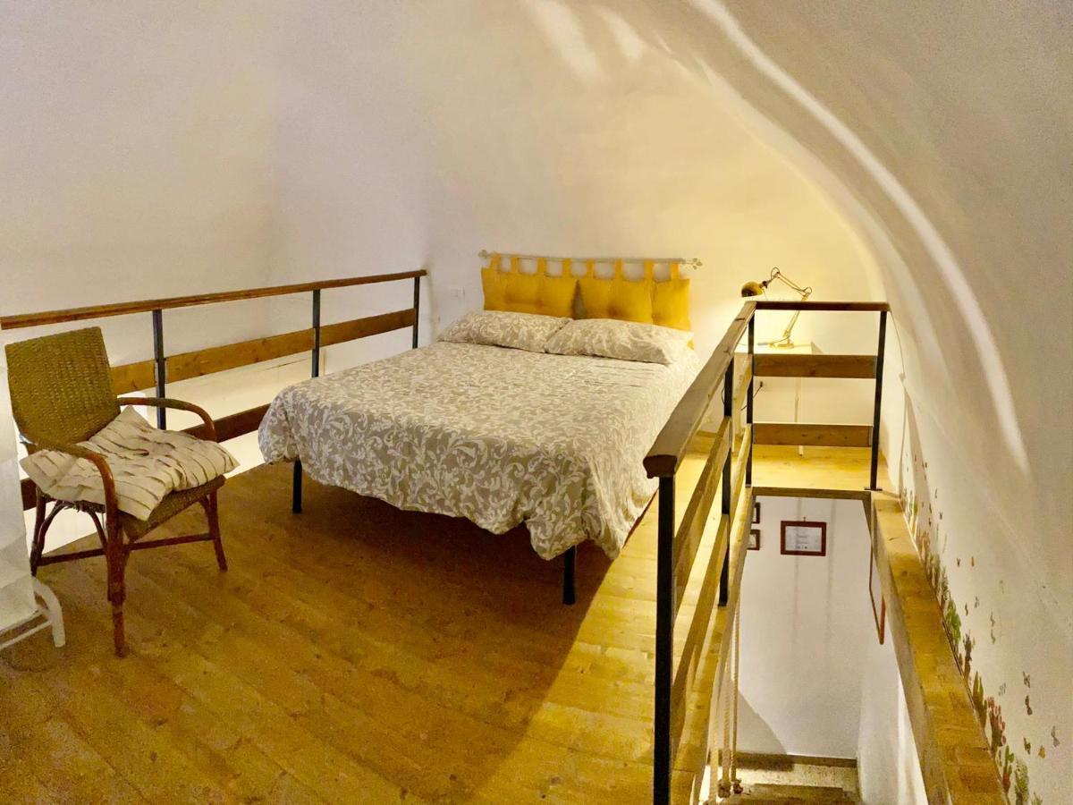 Elena 39 Panzió Trani Kültér fotó